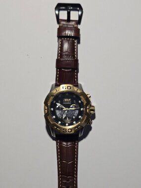 Invicta Chronograph Speedway Watch - Quartz Movement *In Very Good Condition*